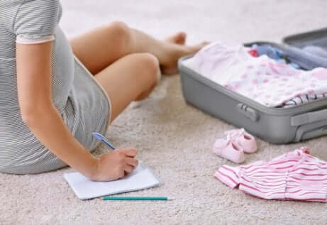 8 asiaa, jotka odottava äiti oppii synnytysvalmennuksessa