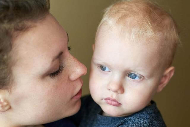 Näitä viittä valhetta ei tule koskaan kertoa lapselle