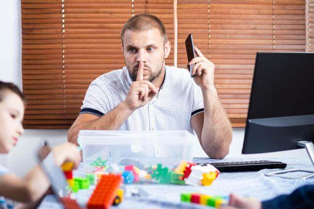 Kuinka käsitellä nenäkästä lasta?