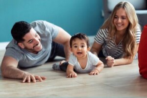 Onko se huono merkki, jos vauva ei konttaa?