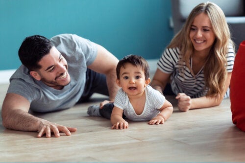 Onko se huono merkki, jos vauva ei konttaa?