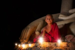 30 buddhalaista alkuperää olevaa nimeä poikavauvoille