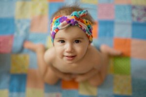 Miksi lasten ei ole hyvä istua W-asennossa?