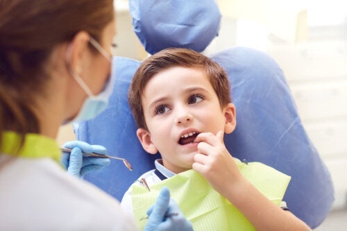 Miksi lapsen hammas on muuttunut harmaaksi?