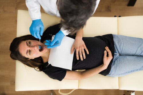 5 tapaa hoitaa hampaita raskausaikana
