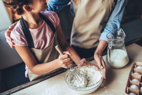 2 jäätelökakkua valmistettavaksi lasten kanssa