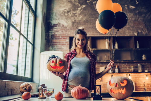 Halloween-asuja raskaana oleville naisille
