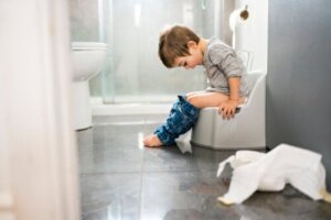 Lapseni koskettelee sukuelimiään: miten minun tulisi reagoida?