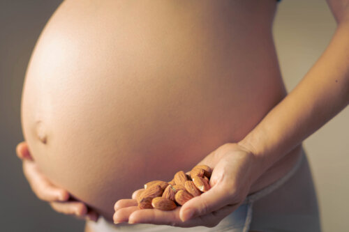 Onko pähkinöitä turvallista syödä raskauden aikana?