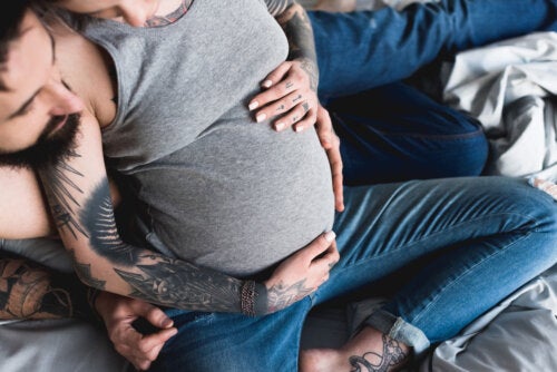 Tatuoinnin ottaminen raskauden aikana: vastauksia kysymyksiin