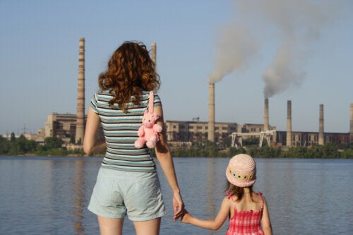 Kuinka selittää ympäristön saastuminen lapsille